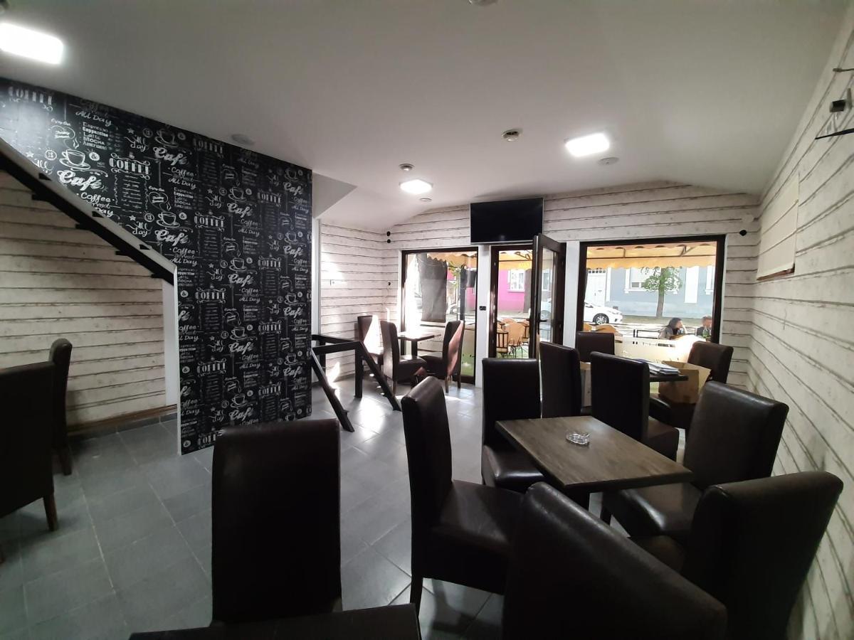Bed&Breakfast Intermezzo Caffe Kikinda Εξωτερικό φωτογραφία