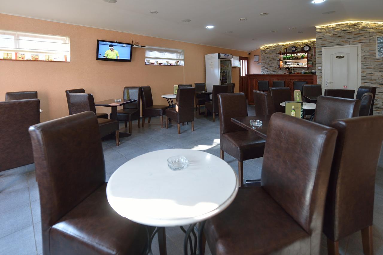 Bed&Breakfast Intermezzo Caffe Kikinda Εξωτερικό φωτογραφία